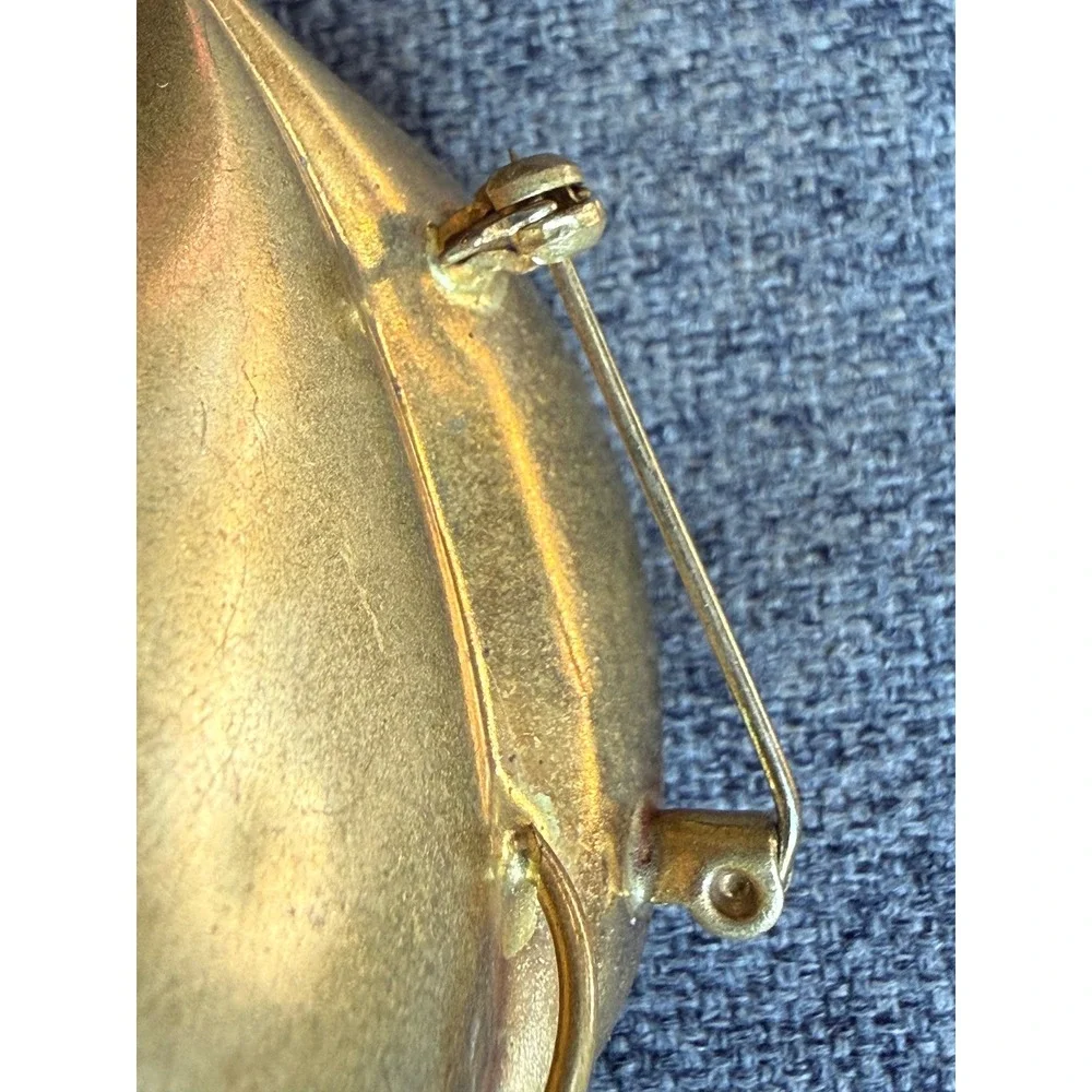Vintage 1940s Gold Tone Enamel Floral Leaf Brooch‎ Mid Century